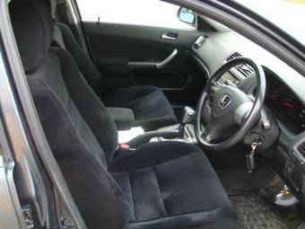 2004 Honda Accord Photos