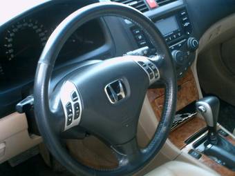 2004 Honda Accord Photos