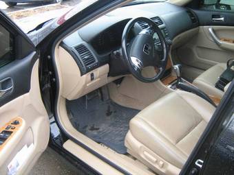 2004 Honda Accord Pictures