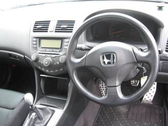 2004 Honda Accord Wallpapers