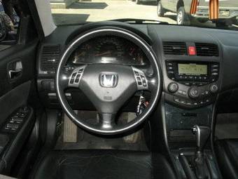 2004 Honda Accord Pictures