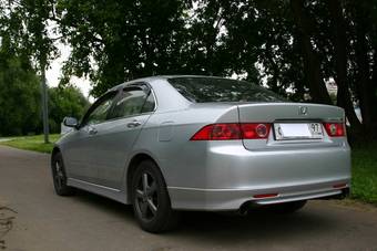 2004 Honda Accord Photos