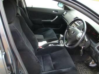2004 Honda Accord Photos