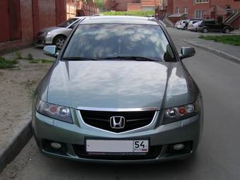 2004 Honda Accord Photos