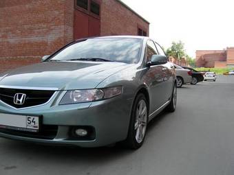 2004 Honda Accord Pictures