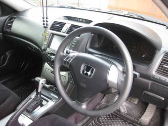 2004 Honda Accord Pictures