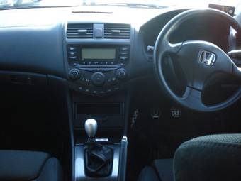 2004 Honda Accord Photos