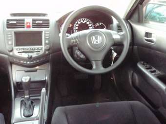 2005 Honda Accord Photos