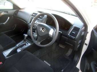 2005 Honda Accord Pictures