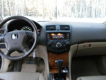 2005 Honda Accord Photos