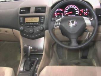 2005 Honda Accord Pictures