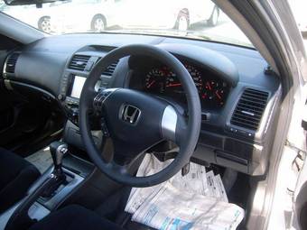 2005 Honda Accord Pictures