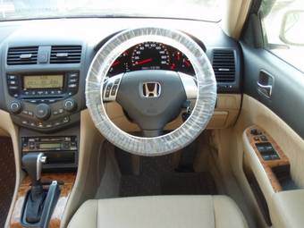 2005 Honda Accord Photos