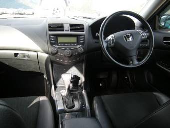 2005 Honda Accord Pictures