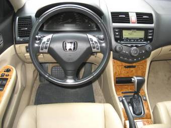 2005 Honda Accord Photos