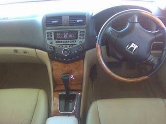 2003 Honda Accord Inspire Photos