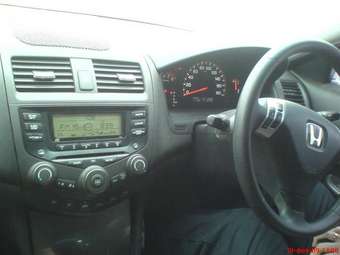 2003 Honda Accord Wagon Photos