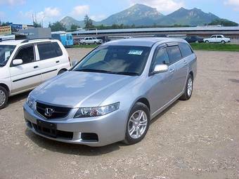 2004 Honda Accord Wagon Photos