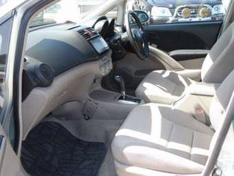 2005 Honda Airwave Pictures