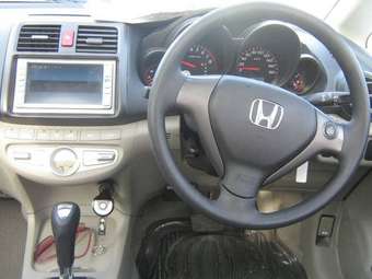 2005 Honda Airwave Photos