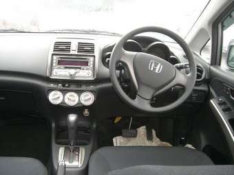 2005 Honda Airwave Pics
