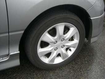 2005 Honda Airwave Pictures
