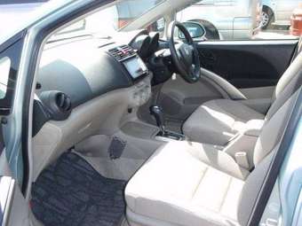 2005 Honda Airwave Pictures