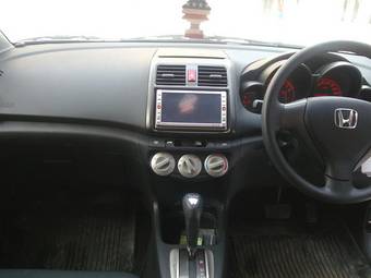 2005 Honda Airwave Photos