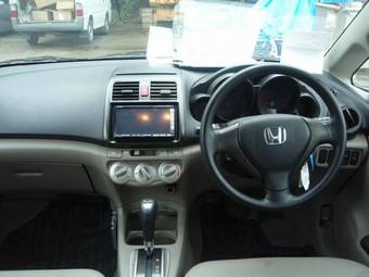 2005 Honda Airwave Photos