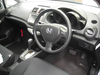 2005 Honda Airwave Pictures