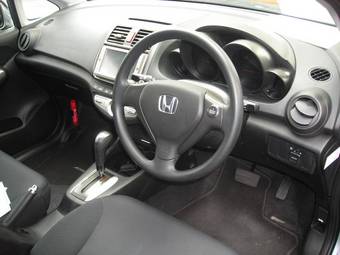 2005 Honda Airwave Photos