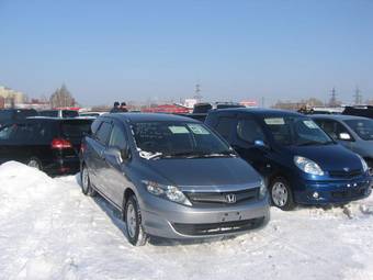 2005 Honda Airwave Pictures