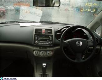 2005 Honda Airwave Photos