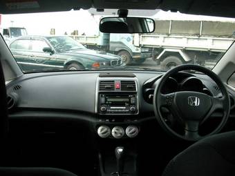 2005 Honda Airwave Pictures
