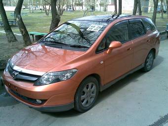 2005 Honda Airwave Photos