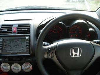 2005 Honda Airwave Pictures