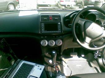 2005 Honda Airwave Photos