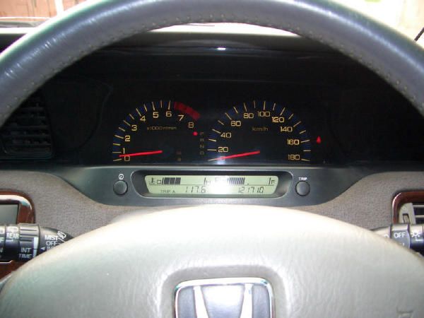 1999 Honda Avancier