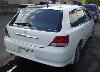 1999 Honda Avancier Pics
