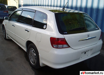 1999 Honda Avancier Images