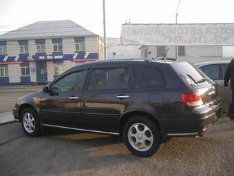 1999 Honda Avancier Photos