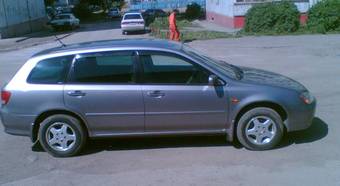 1999 Honda Avancier Photos