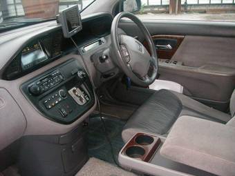 1999 Honda Avancier Photos
