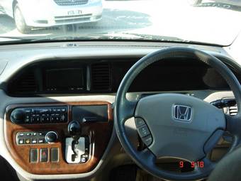 1999 Honda Avancier Photos
