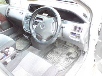 1999 Honda Avancier Photos