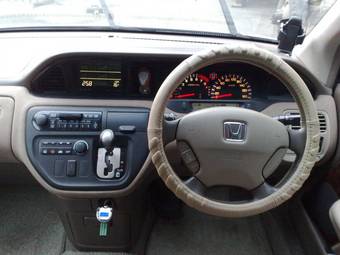 1999 Honda Avancier Photos