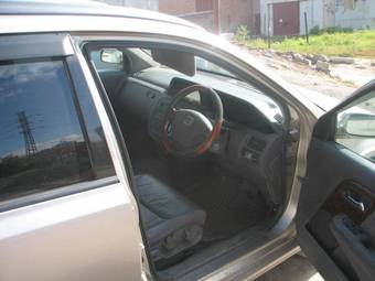 1999 Honda Avancier Photos