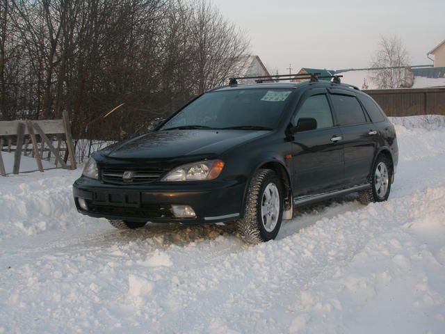 2000 Honda Avancier