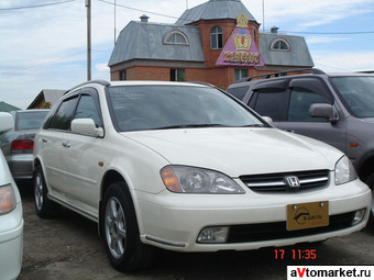 2000 Honda Avancier Pictures