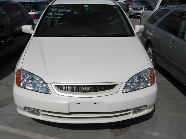 2000 Honda Avancier Pictures